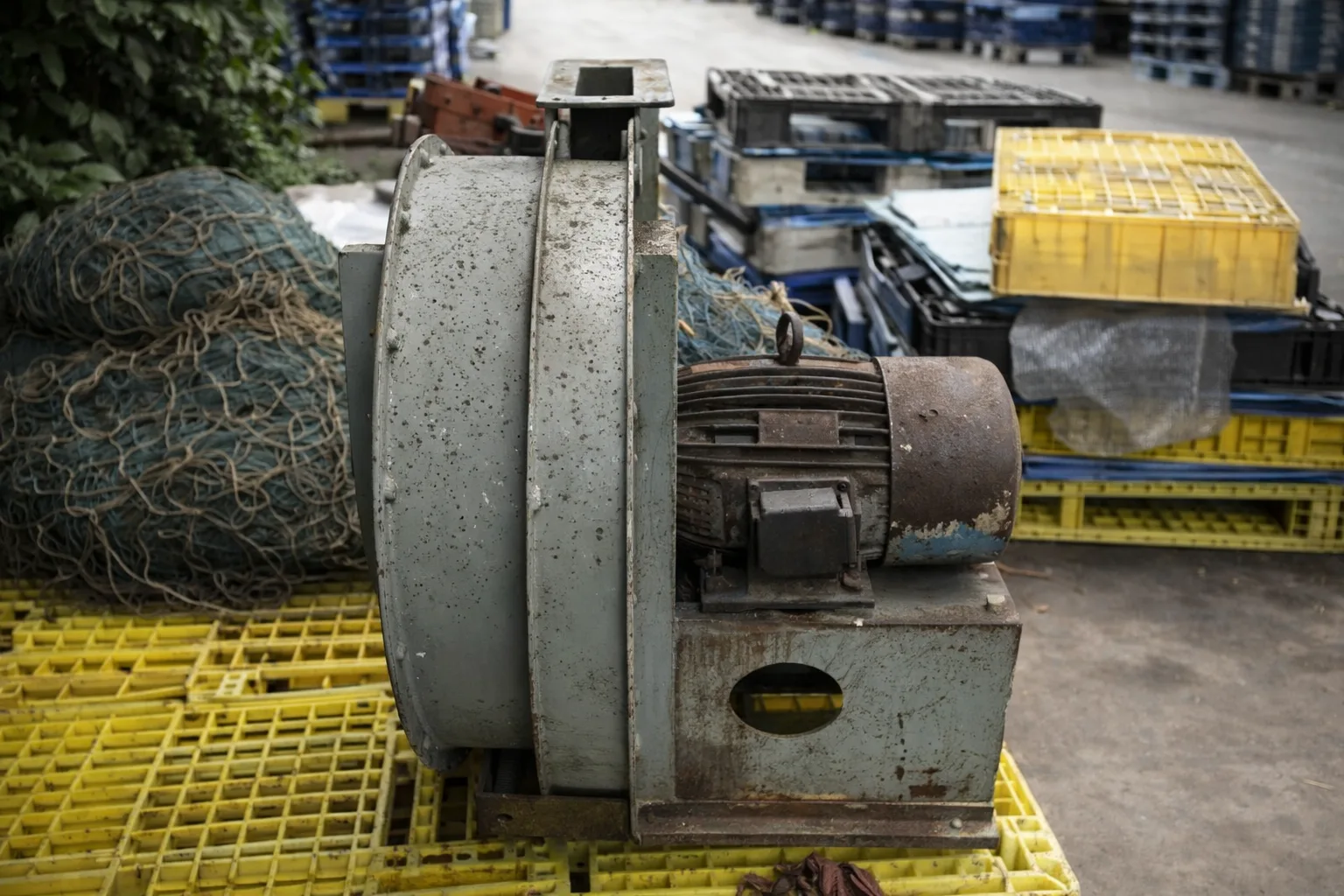 Industrial centrifugal blower